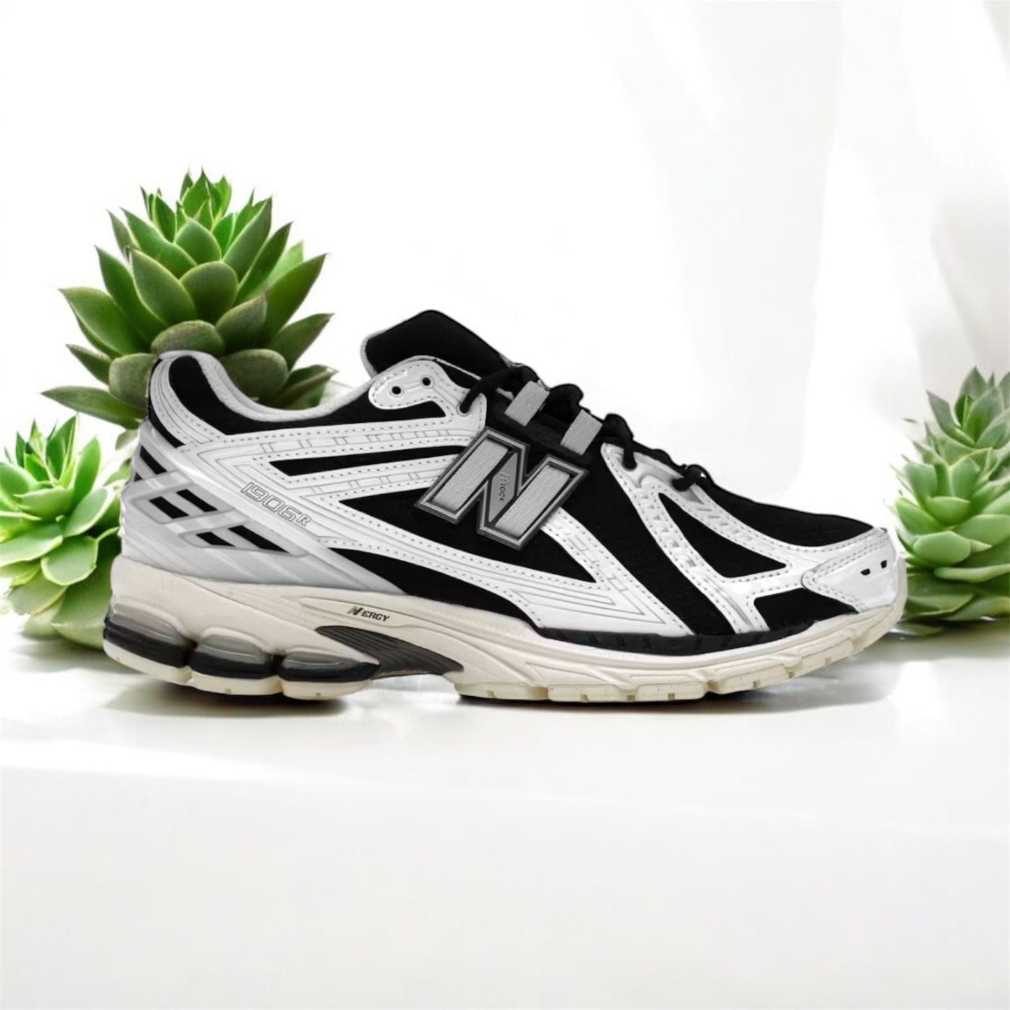 New balance black/white